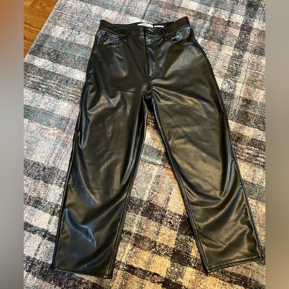 Abercrombie & Fitch Vegan Leather Curve Love pants
